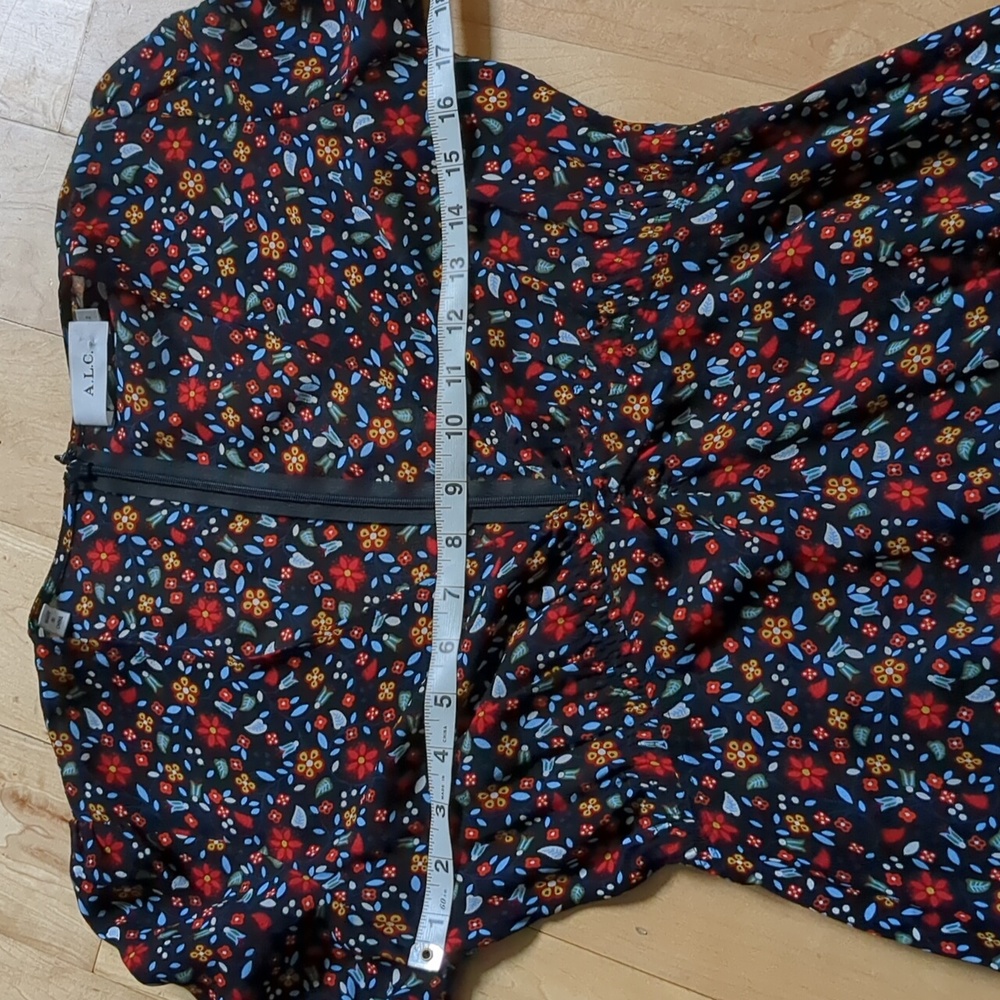 A.L.C. Black Floral Plunge Neck Dress 100% Silk Size 2 - Picture 11 of 14